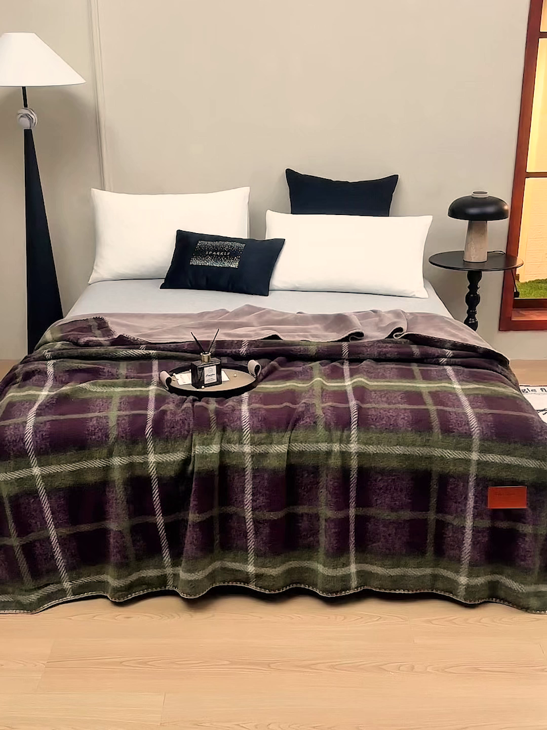 91家纺网 家纺一手货源 找家纺 悦织湾家纺 2025新款双层仿羊绒毛毯羊驼绒盖毯绵仿羊绒毯子轻奢印花被子毯子加厚保暖冬季跨境专供 仿羊绒-安哥拉红绿