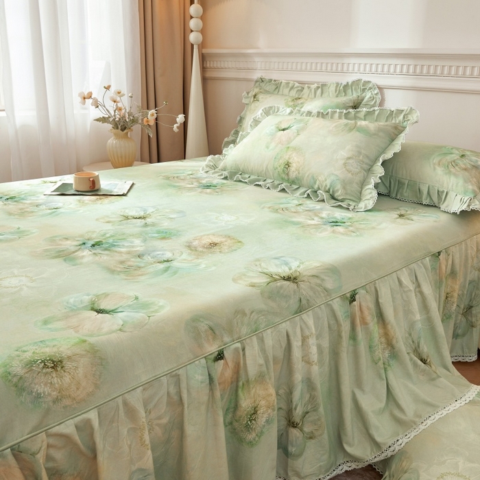 91家纺网 家纺一手货源 找家纺 缦彩 2025新款100%全棉A类数码印花床裙遮丑花边床单床罩四件套 绽蔓