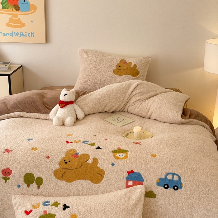 91家纺网 家纺一手货源 找家纺 川悦生活 2025新款泰迪绒毛巾绣卡通四件套 狗仔派对