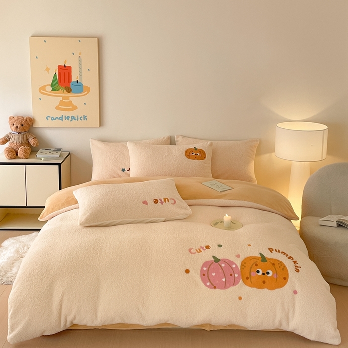 川悦生活 2025新款泰迪绒毛巾绣卡通四件套 怪味南瓜