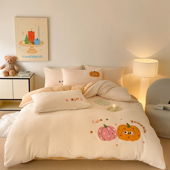 91家纺网 家纺一手货源 找家纺 川悦生活 2025新款泰迪绒毛巾绣卡通四件套 怪味南瓜