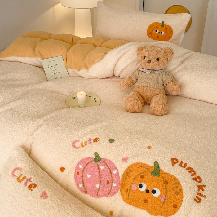 91家纺网 家纺一手货源 找家纺 川悦生活 2025新款泰迪绒毛巾绣卡通四件套 怪味南瓜