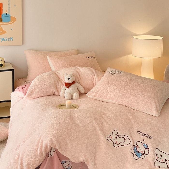 91家纺网 家纺一手货源 找家纺 川悦生活 2025新款泰迪绒毛巾绣卡通四件套 好梦小狗