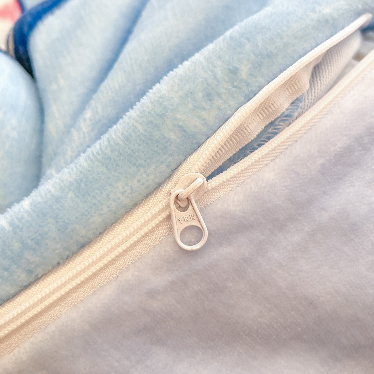 91家纺网 家纺一手货源 找家纺 暮思家居 2025新款正版授权三丽鸥大阪数码印花高克重加厚保暖牛奶绒四件套 绒大阪-伙伴玉桂狗