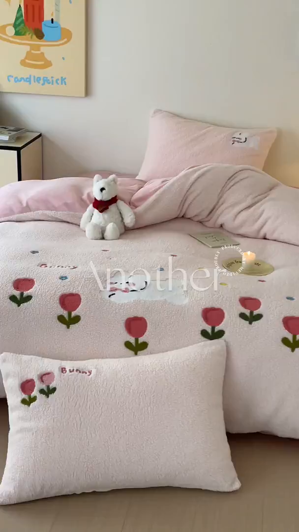 91家纺网 家纺一手货源 找家纺 川悦生活 2025新款泰迪绒毛巾绣卡通四件套 花田兔宝