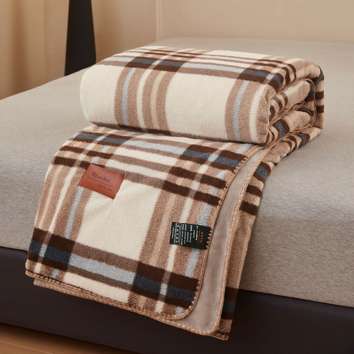 悦织湾家纺 2025新款双层仿羊绒毛毯羊驼绒盖毯绵仿羊绒毯子轻奢印花被子毯子加厚保暖冬季跨境专供 仿羊绒-宝莉格白