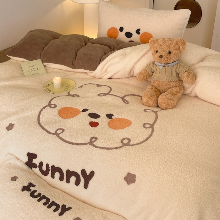 91家纺网 家纺一手货源 找家纺 川悦生活 2025新款泰迪绒毛巾绣卡通四件套 糯小熊