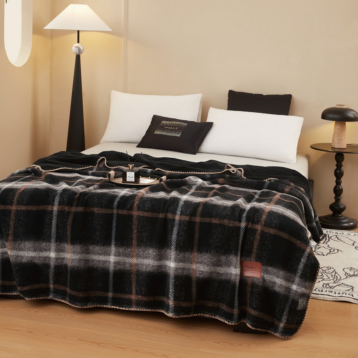 91家纺网 家纺一手货源 找家纺 悦织湾家纺 2025新款双层仿羊绒毛毯羊驼绒盖毯绵仿羊绒毯子轻奢印花被子毯子加厚保暖冬季跨境专供 仿羊绒-宝莉黑咖