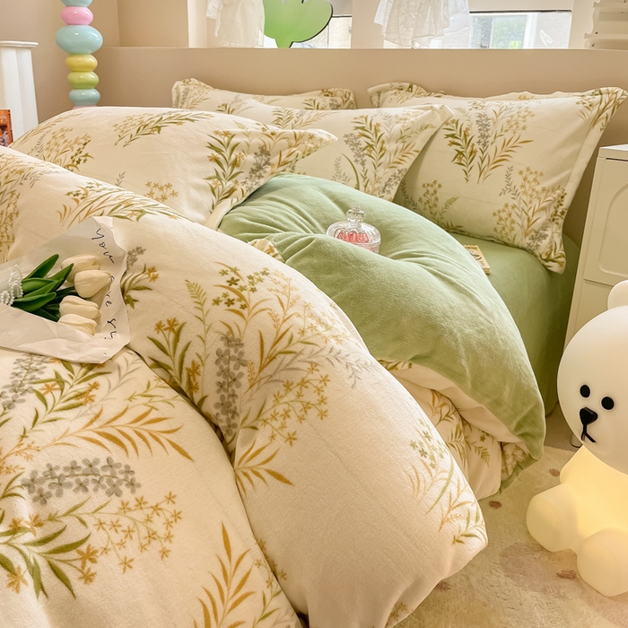 91家纺网 家纺一手货源 找家纺 眠博士 2025新款烂花牛奶绒印花牛奶绒加厚保暖简单款四件套 简单款-青叶飘逸-绿