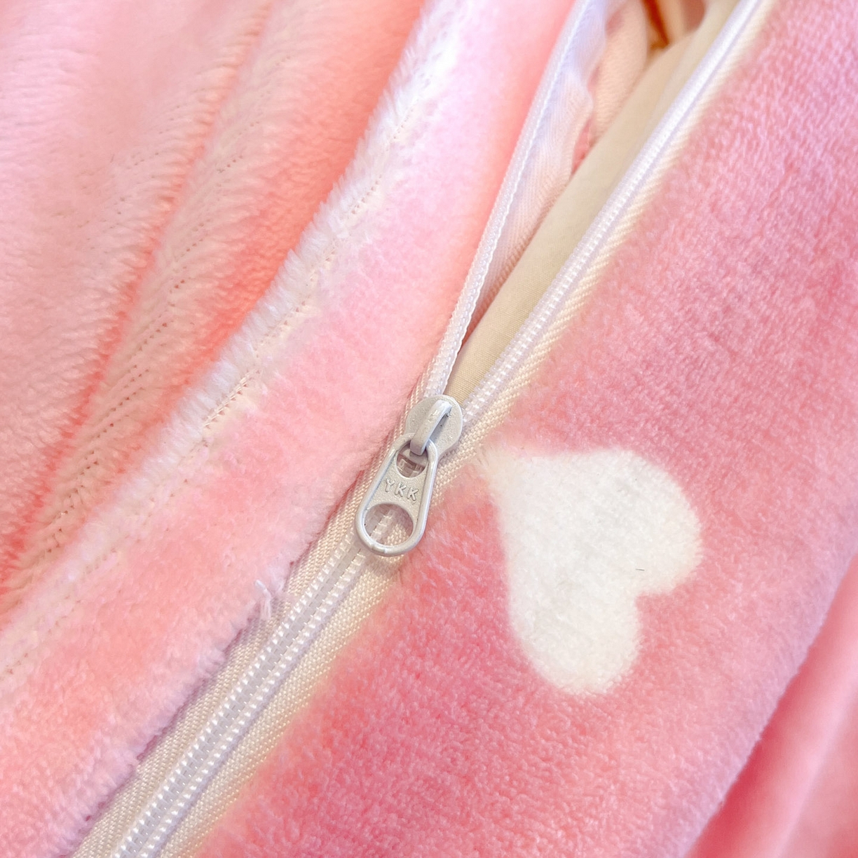 91家纺网 家纺一手货源 找家纺 暮思家居 2025新款正版授权三丽鸥大阪数码印花高克重加厚保暖牛奶绒四件套 绒大阪-美美KT