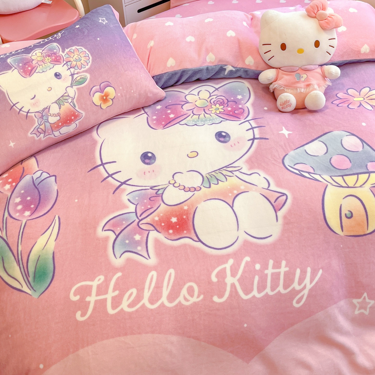 91家纺网 家纺一手货源 找家纺 暮思家居 2025新款正版授权三丽鸥大阪数码印花高克重加厚保暖牛奶绒四件套 绒大阪-梦幻KT