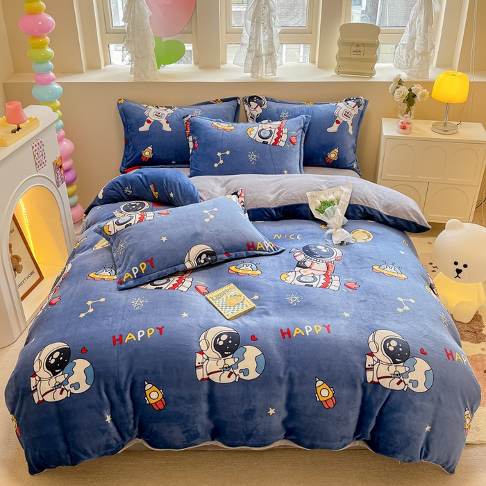 91家纺网 家纺一手货源 找家纺 眠博士 2025新款烂花牛奶绒印花牛奶绒加厚保暖简单款四件套 简单款-太空小子