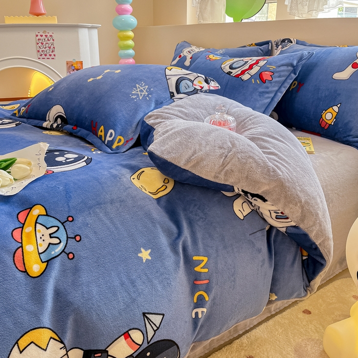 91家纺网 家纺一手货源 找家纺 眠博士 2025新款烂花牛奶绒印花牛奶绒加厚保暖简单款四件套 简单款-太空小子