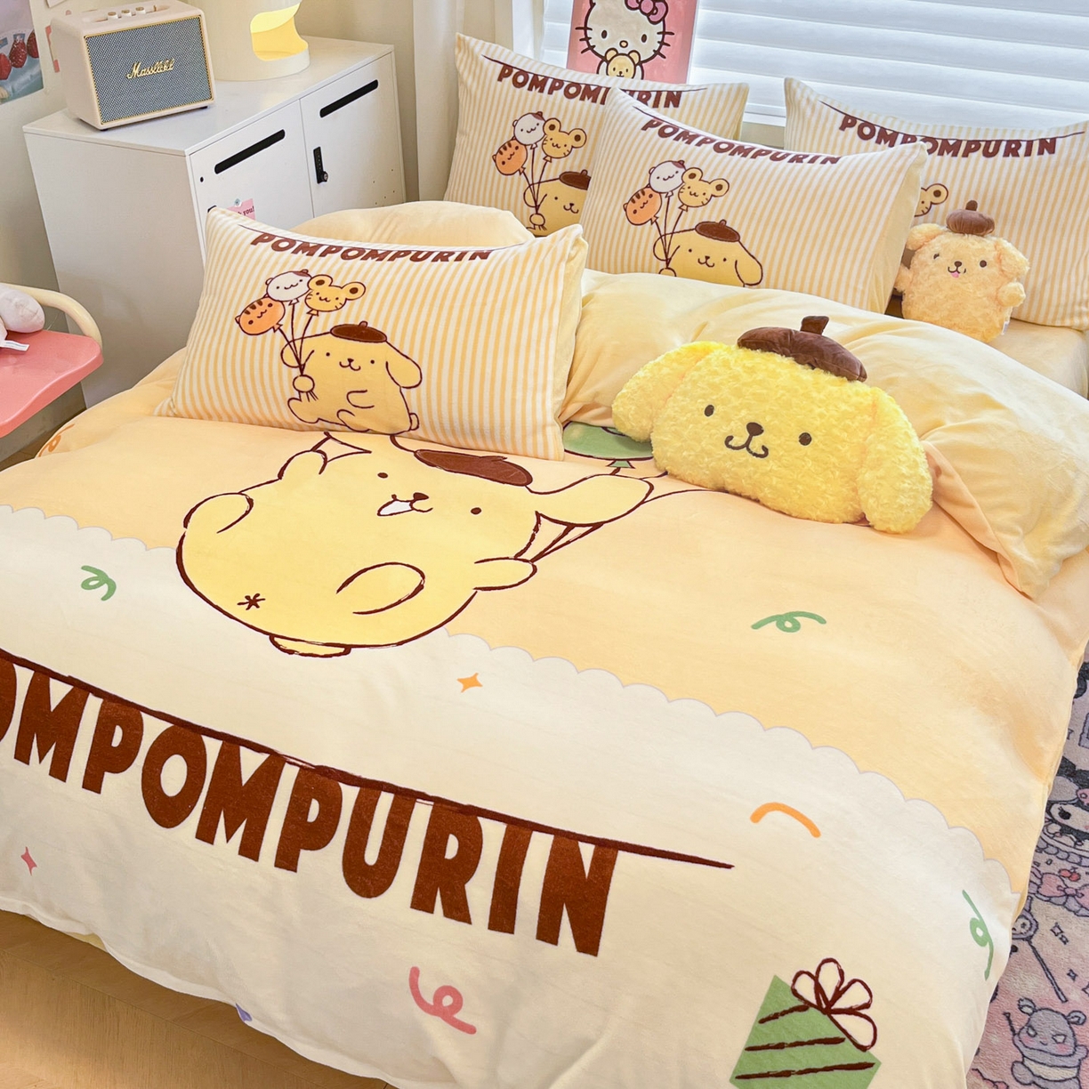 91家纺网 家纺一手货源 找家纺 暮思家居 2025新款正版授权三丽鸥大阪数码印花高克重加厚保暖牛奶绒四件套 绒大阪-奶黄包布丁狗