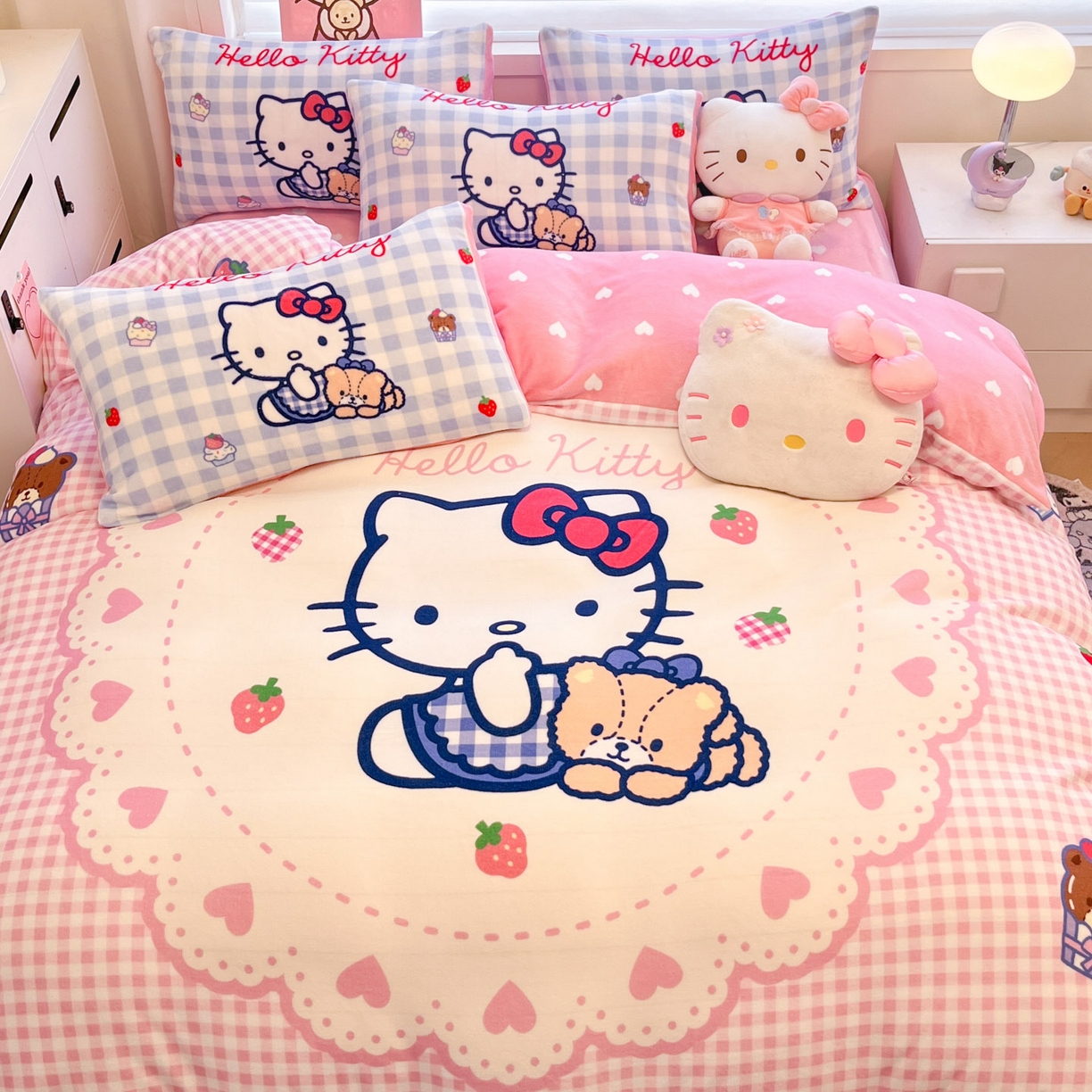 91家纺网 家纺一手货源 找家纺 暮思家居 2025新款正版授权三丽鸥大阪数码印花高克重加厚保暖牛奶绒四件套 绒大阪-奶油KT