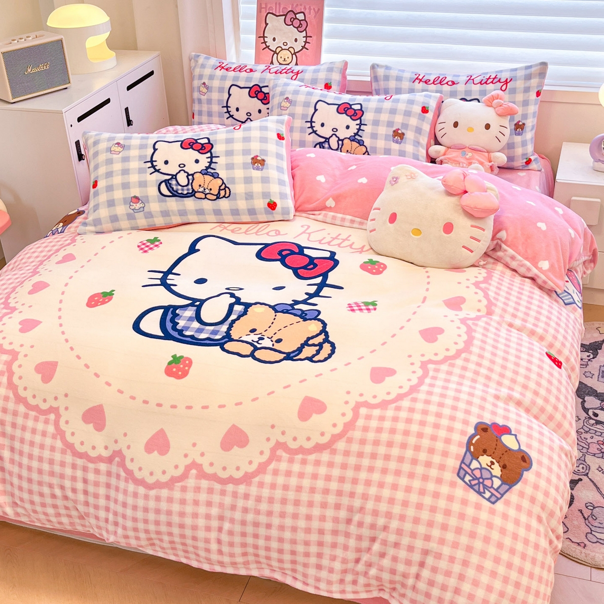 91家纺网 家纺一手货源 找家纺 暮思家居 2025新款正版授权三丽鸥大阪数码印花高克重加厚保暖牛奶绒四件套 绒大阪-奶油KT