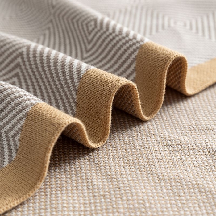 91家纺网 家纺一手货源 找家纺 （总）悦织湾家纺 2025新款轻奢晴纶针织毛毯人字纹回字纹休闲时尚盖毯航空毯