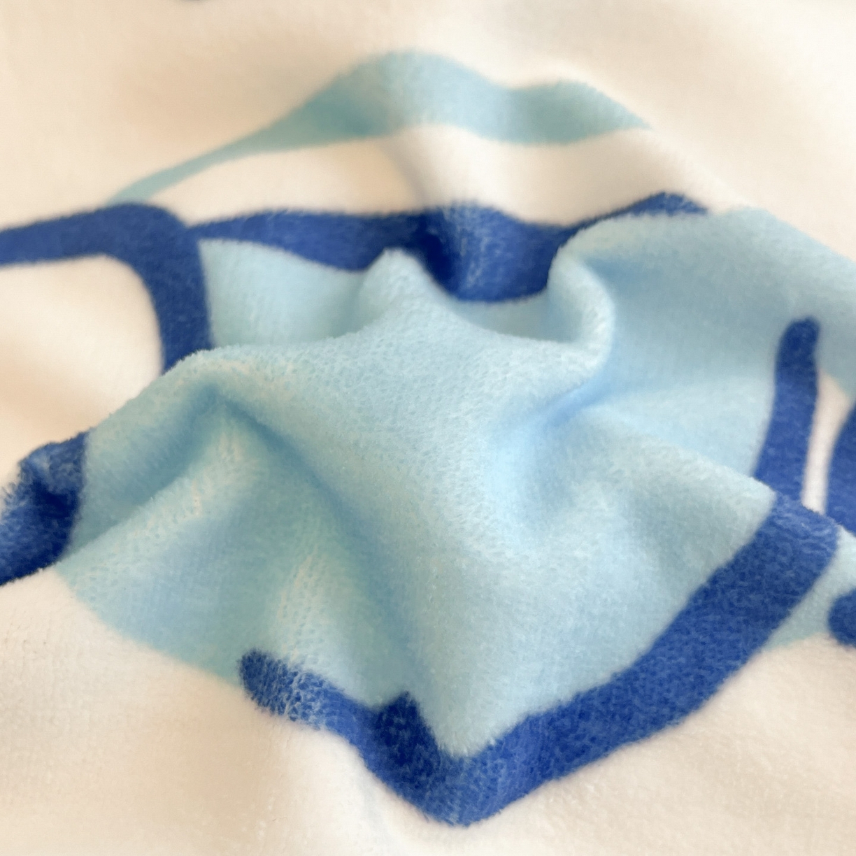 91家纺网 家纺一手货源 找家纺 暮思家居 2025新款正版授权三丽鸥大阪数码印花高克重加厚保暖牛奶绒四件套 绒大阪-甜品大耳狗