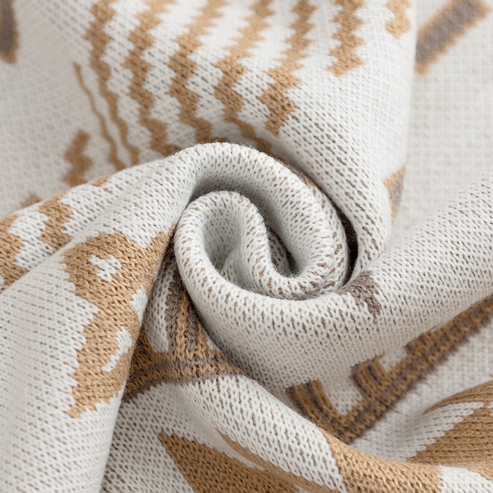 91家纺网 家纺一手货源 找家纺 悦织湾家纺 2025新款轻奢晴纶针织毛毯人字纹回字纹休闲时尚盖毯航空毯 菱形