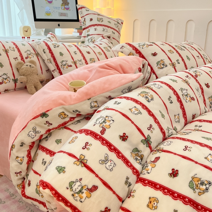 91家纺网 家纺一手货源 找家纺 眠博士 2025新款烂花牛奶绒印花牛奶绒加厚保暖简单款四件套 简单款-幸福小猫