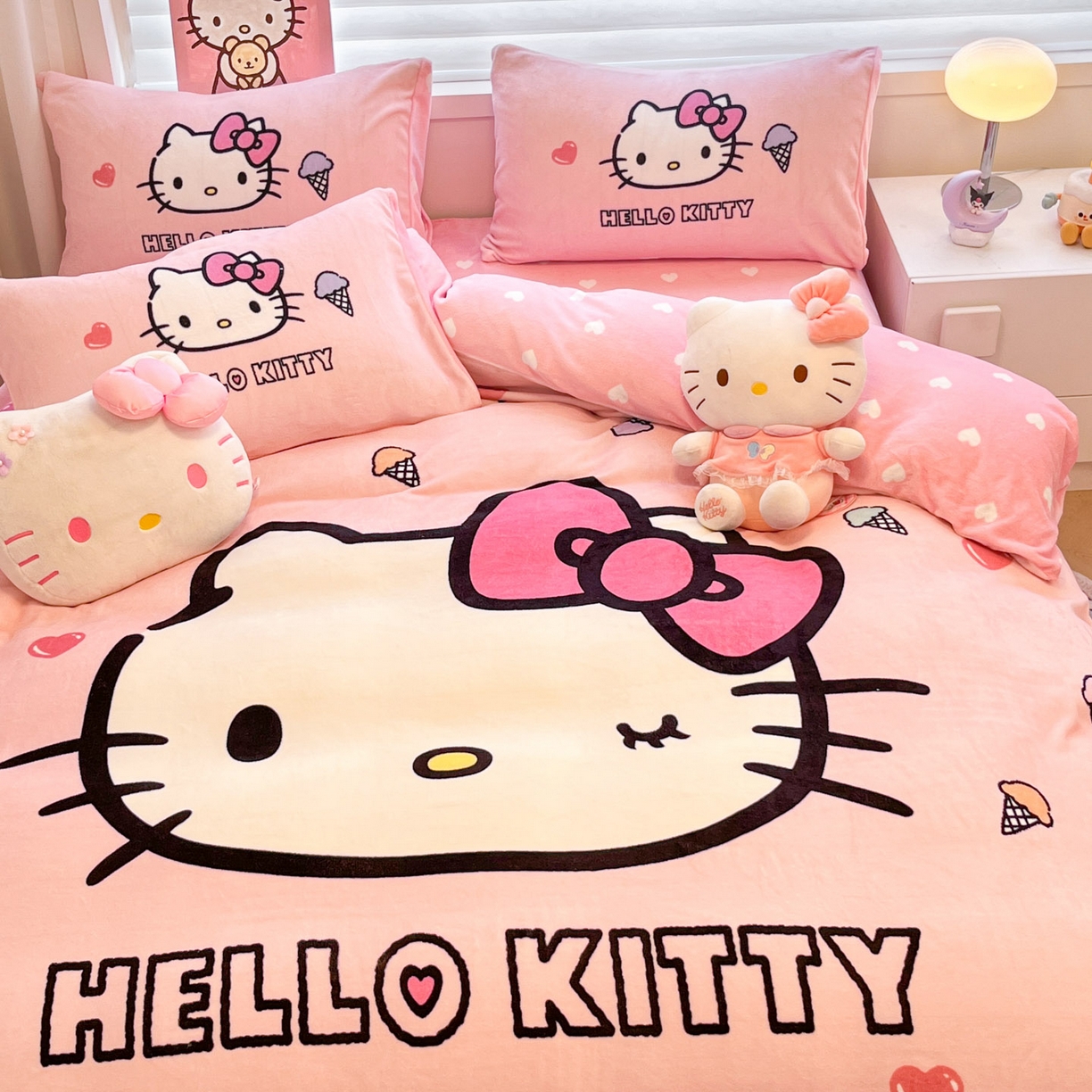 91家纺网 家纺一手货源 找家纺 暮思家居 2025新款正版授权三丽鸥大阪数码印花高克重加厚保暖牛奶绒四件套 绒大阪-甜筒KT