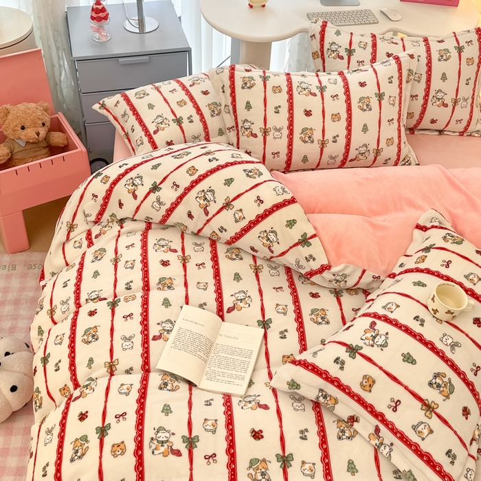 91家纺网 家纺一手货源 找家纺 眠博士 2025新款烂花牛奶绒印花牛奶绒加厚保暖简单款四件套 简单款-幸福小猫