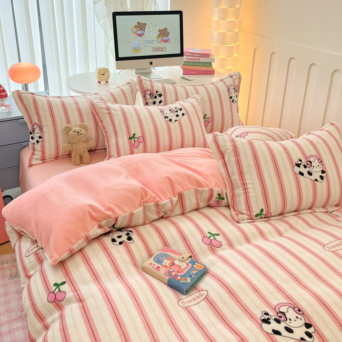 91家纺网 家纺一手货源 找家纺 眠博士 2025新款烂花牛奶绒印花牛奶绒加厚保暖简单款四件套 简单款-音乐猫咪