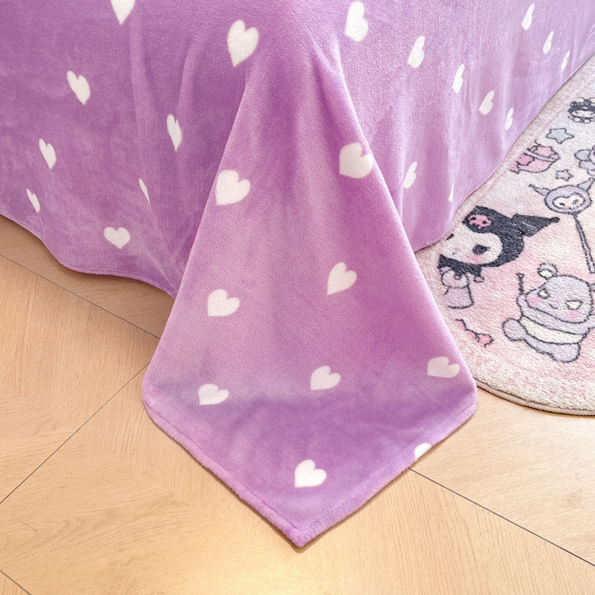 91家纺网 家纺一手货源 找家纺 暮思家居 2025新款正版授权三丽鸥大阪数码印花高克重加厚保暖牛奶绒四件套 绒大阪-甜筒库洛米