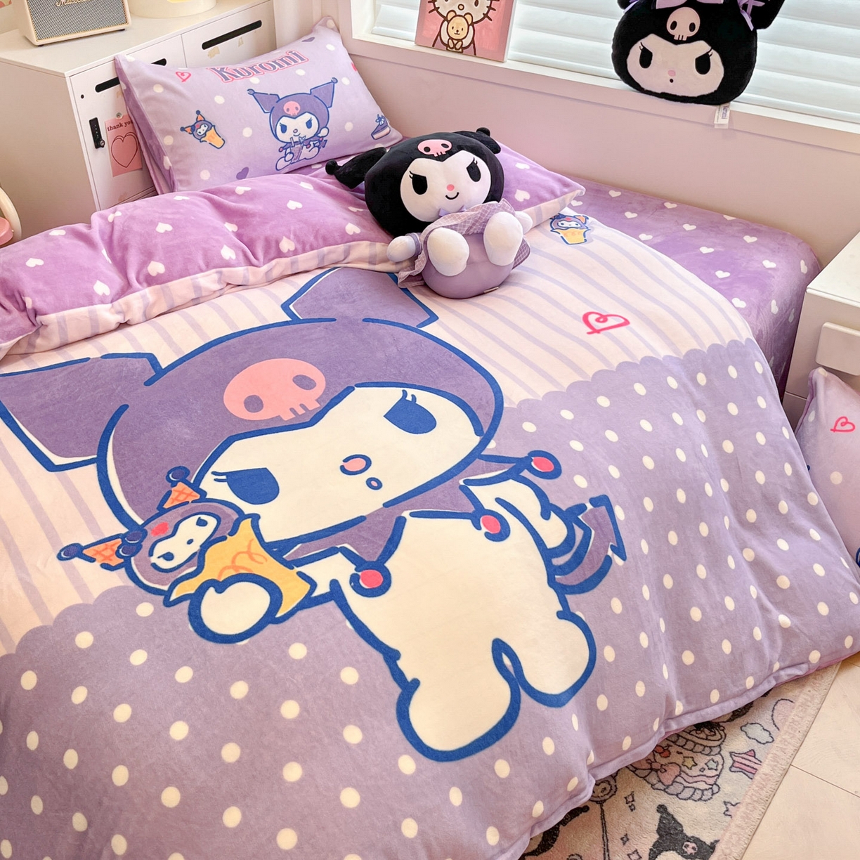 91家纺网 家纺一手货源 找家纺 暮思家居 2025新款正版授权三丽鸥大阪数码印花高克重加厚保暖牛奶绒四件套 绒大阪-甜筒库洛米