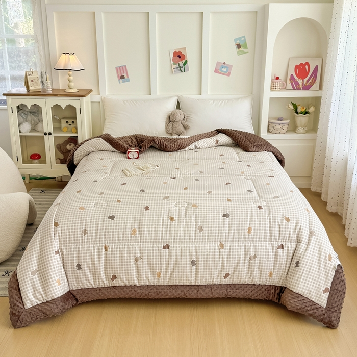 91家纺网 家纺一手货源 找家纺 宜梦家居 2025新款纯棉豆豆被冬被被子被芯 呆萌狗