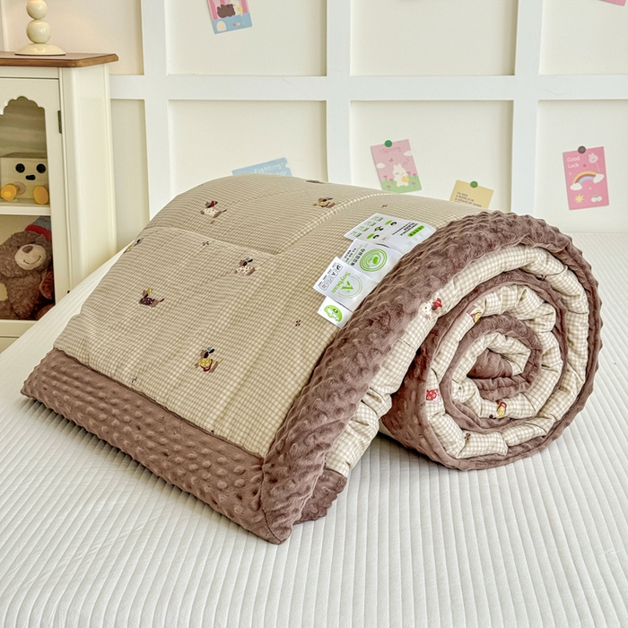 91家纺网 家纺一手货源 找家纺 宜梦家居 2025新款纯棉豆豆被冬被被子被芯 哈里狗