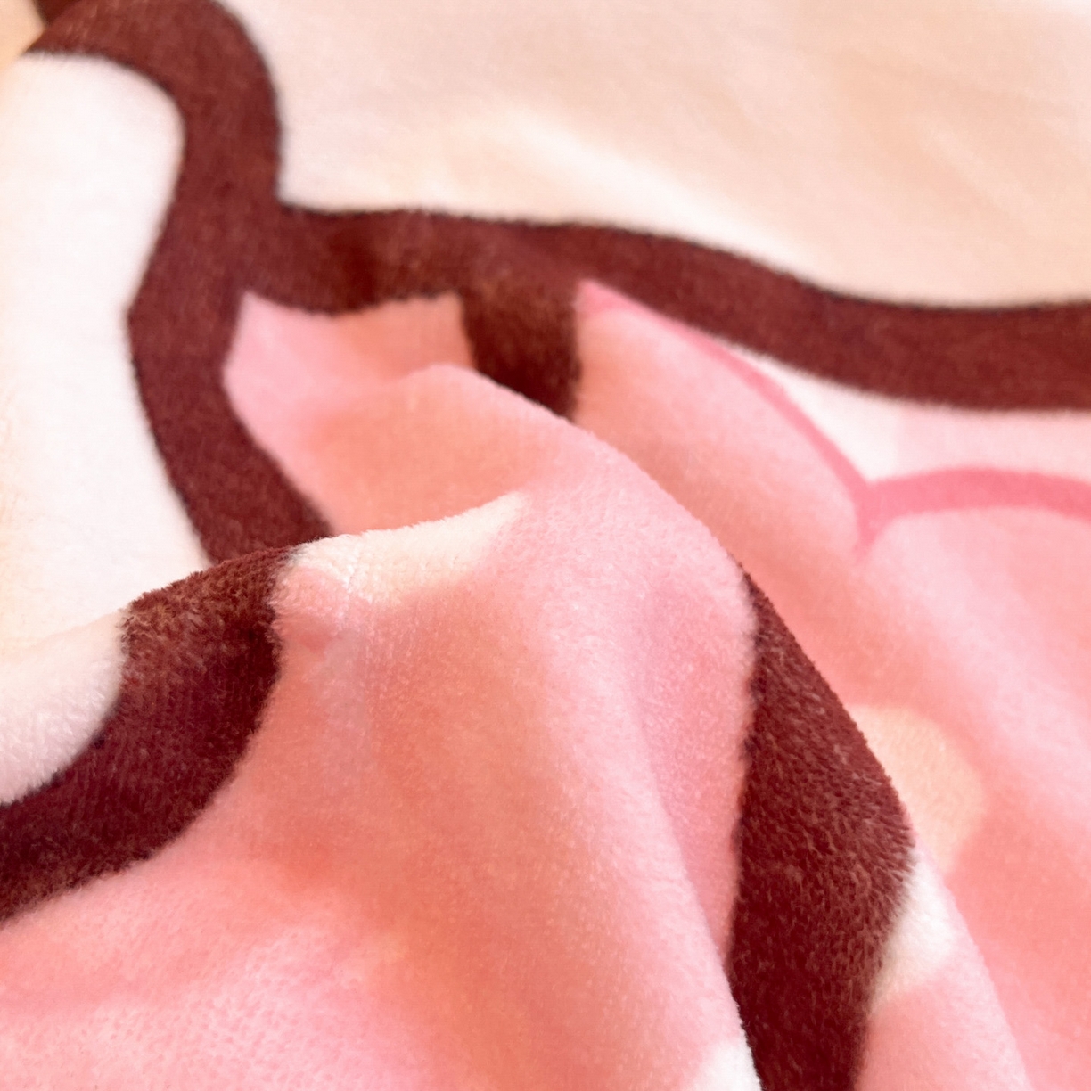 91家纺网 家纺一手货源 找家纺 暮思家居 2025新款正版授权三丽鸥大阪数码印花高克重加厚保暖牛奶绒四件套 绒大阪-条纹KT