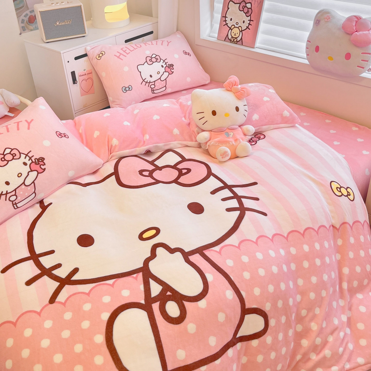 91家纺网 家纺一手货源 找家纺 暮思家居 2025新款正版授权三丽鸥大阪数码印花高克重加厚保暖牛奶绒四件套 绒大阪-条纹KT