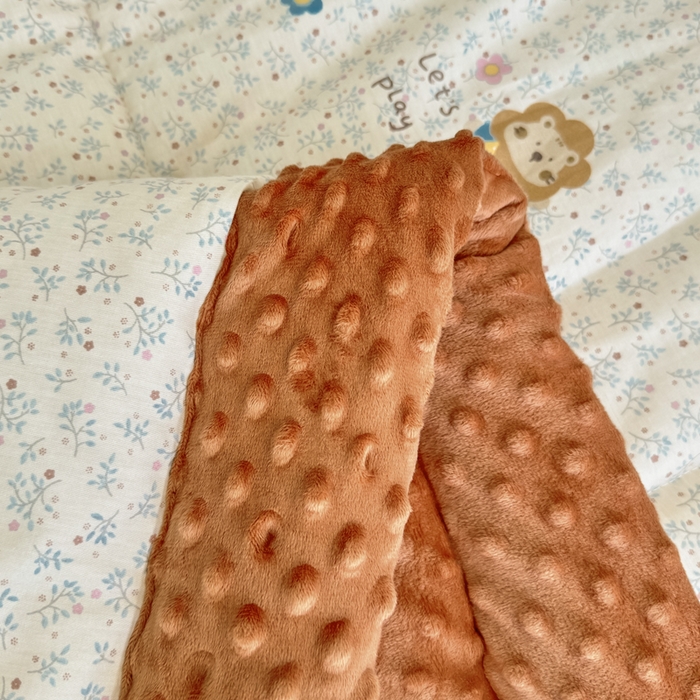 91家纺网 家纺一手货源 找家纺 宜梦家居 2025新款纯棉豆豆被冬被被子被芯 萌萌狮