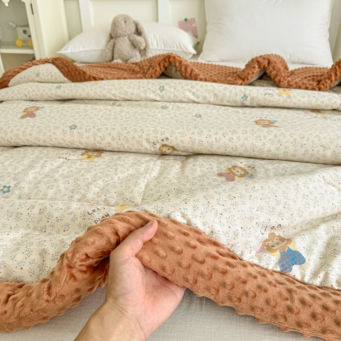 91家纺网 家纺一手货源 找家纺 宜梦家居 2025新款纯棉豆豆被冬被被子被芯 萌萌狮