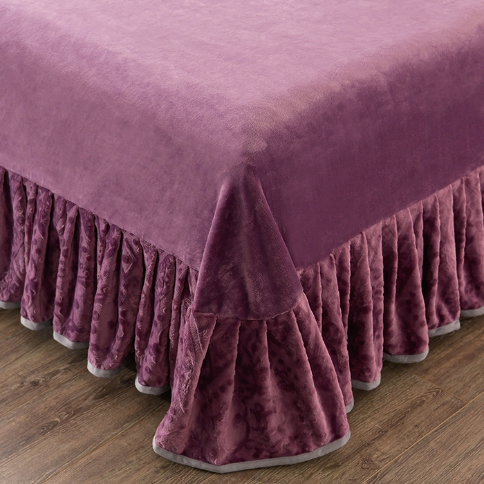 91家纺网 家纺一手货源 找家纺 总）牵梦萦 2025欧式烂花6D纯色牛奶法莱绒提花床裙四件套