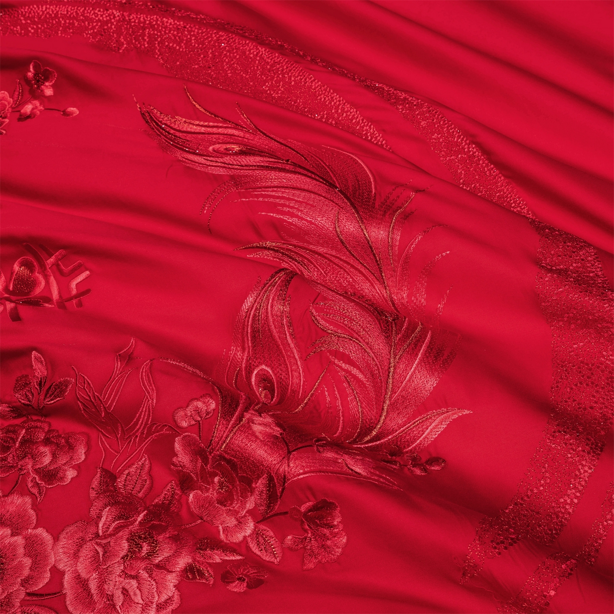 91家纺网 家纺一手货源 找家纺 美娘阁 2025新款长绒棉全棉贡缎提花款新中式古典韵味精美刺绣婚庆四件套-系列二  爱的花语-红