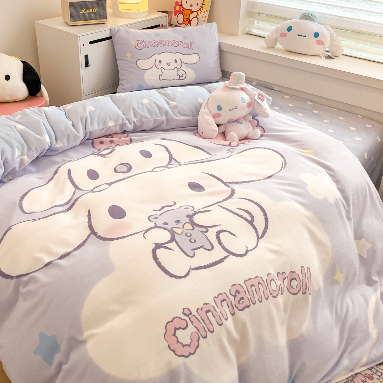 91家纺网 家纺一手货源 找家纺 暮思家居 2025新款正版授权三丽鸥大阪数码印花高克重加厚保暖牛奶绒四件套 绒大阪-玩偶玉桂狗