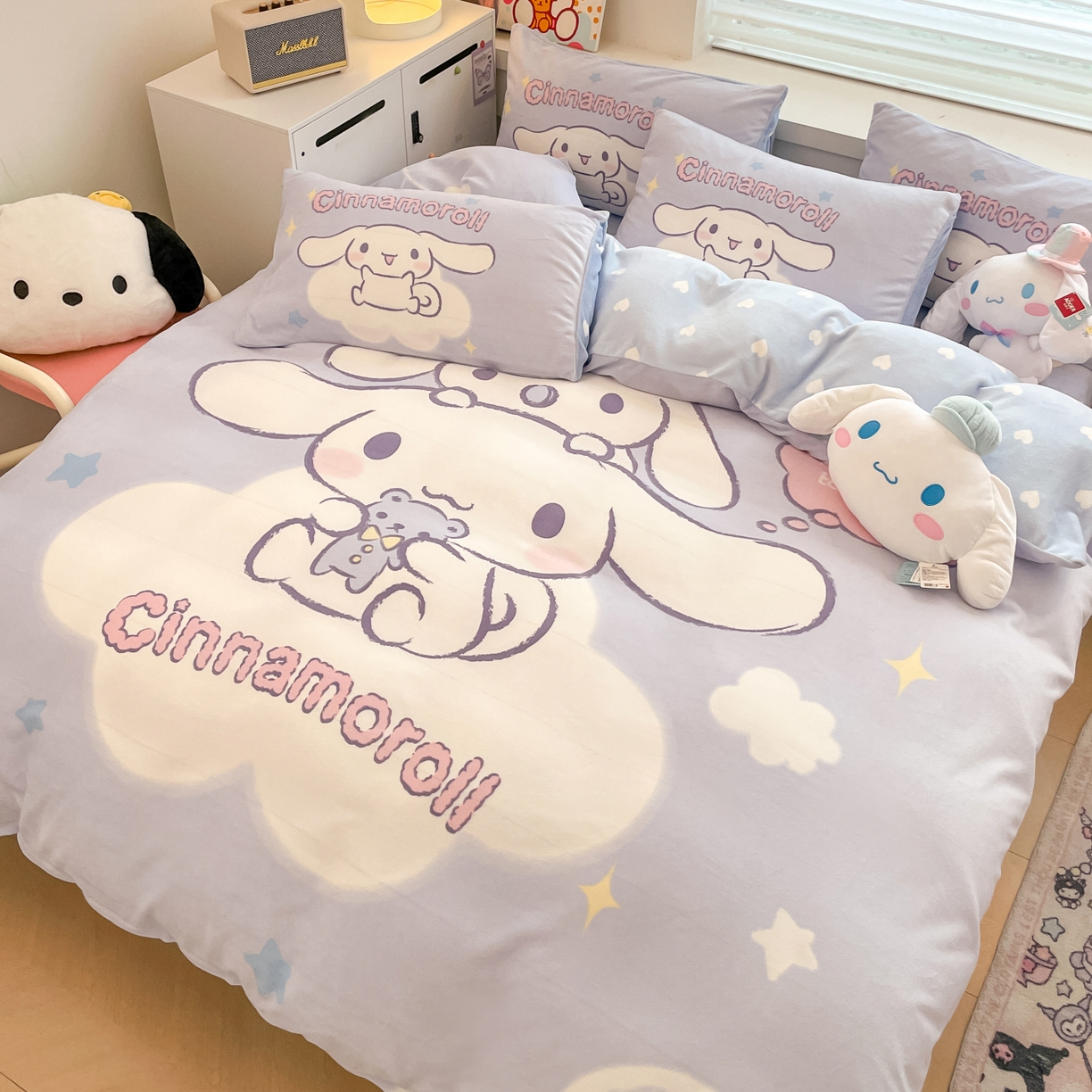 91家纺网 家纺一手货源 找家纺 暮思家居 2025新款正版授权三丽鸥大阪数码印花高克重加厚保暖牛奶绒四件套 绒大阪-玩偶玉桂狗