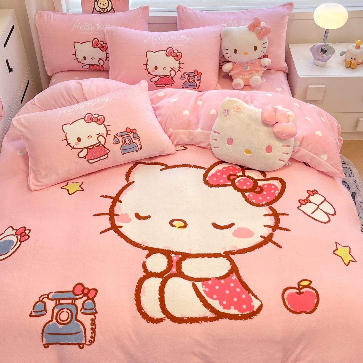 91家纺网 家纺一手货源 找家纺 暮思家居 2025新款正版授权三丽鸥大阪数码印花高克重加厚保暖牛奶绒四件套 绒大阪-晚安KT