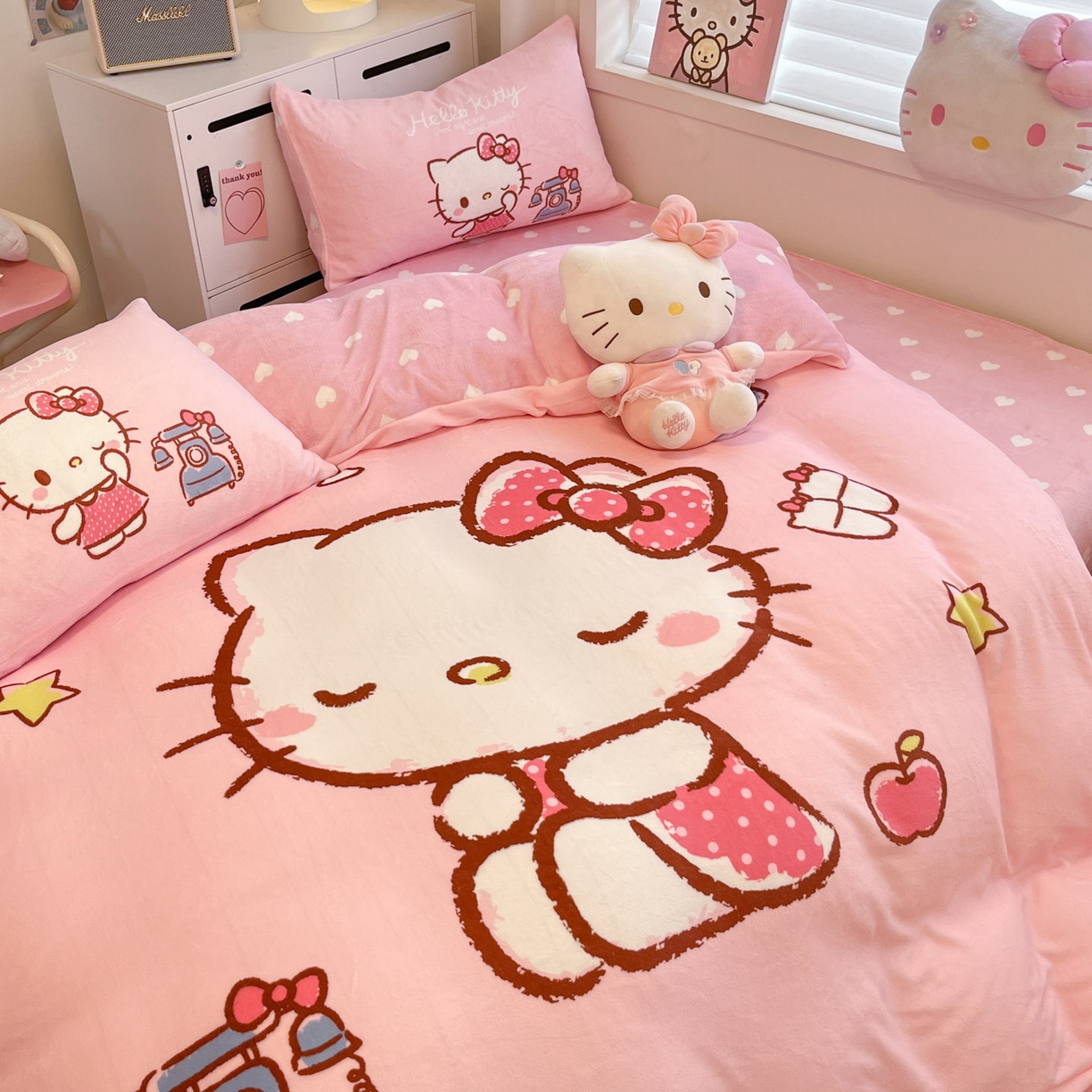 91家纺网 家纺一手货源 找家纺 暮思家居 2025新款正版授权三丽鸥大阪数码印花高克重加厚保暖牛奶绒四件套 绒大阪-晚安KT