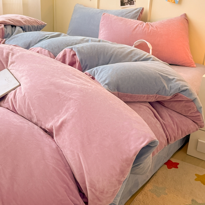 91家纺网 家纺一手货源 找家纺 （总）悦织湾家纺 2025新款亲肤水晶绒四件套纯色轻奢加厚保暖床单床笠款四件套学生宿舍三件套单被套