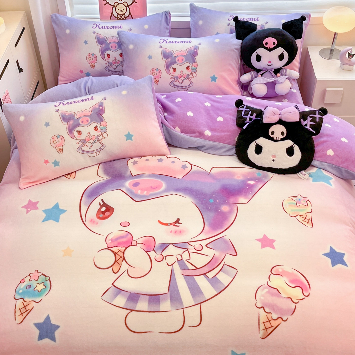 91家纺网 家纺一手货源 找家纺 暮思家居 2025新款正版授权三丽鸥大阪数码印花高克重加厚保暖牛奶绒四件套 绒大阪-炫彩库洛米