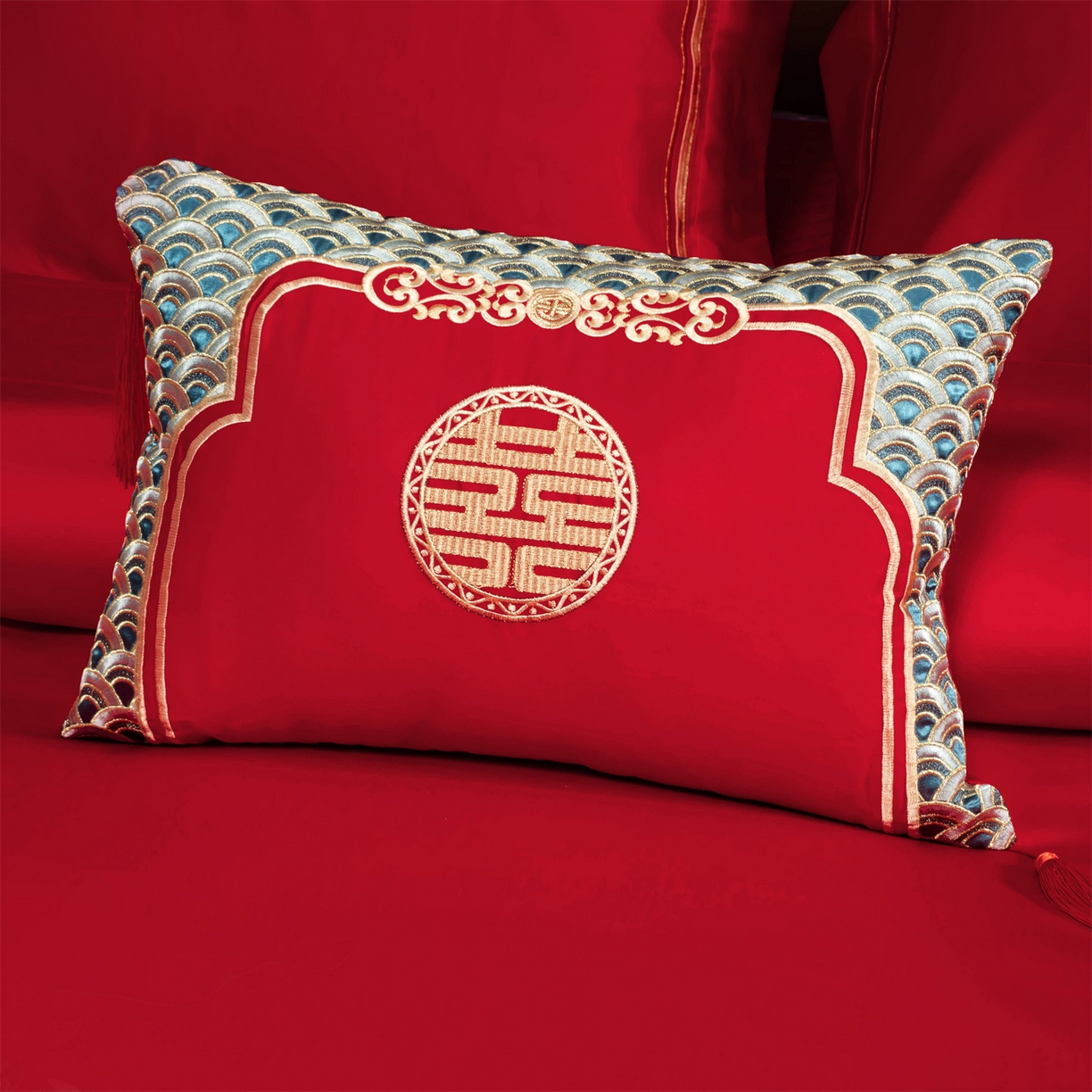 91家纺网 家纺一手货源 找家纺 美娘阁 2025新款长绒棉全棉贡缎提花款新中式古典韵味精美刺绣婚庆四件套系列 龙凤江山