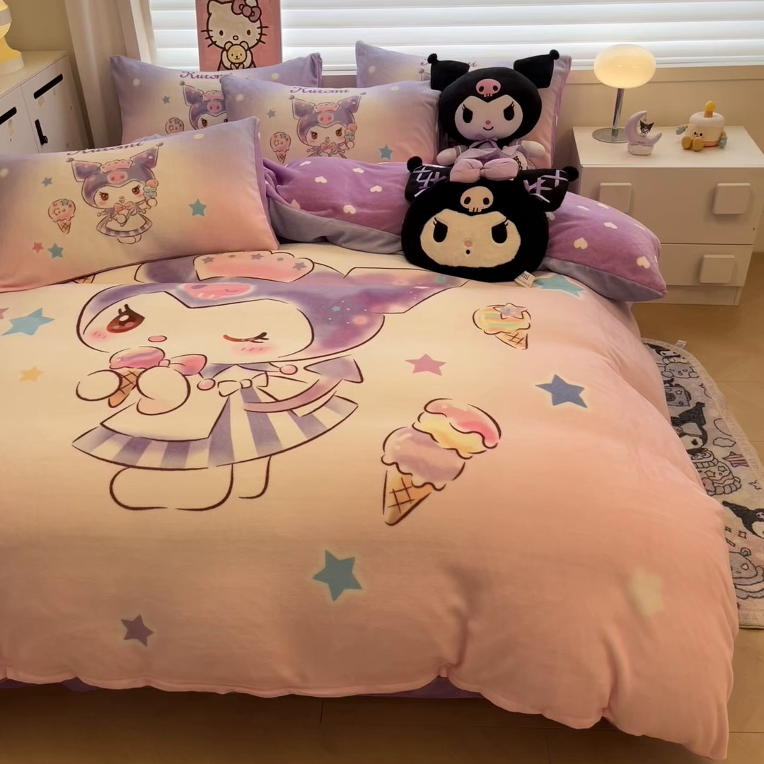 91家纺网 家纺一手货源 找家纺 暮思家居 2025新款正版授权三丽鸥大阪数码印花高克重加厚保暖牛奶绒四件套 绒大阪-炫彩库洛米