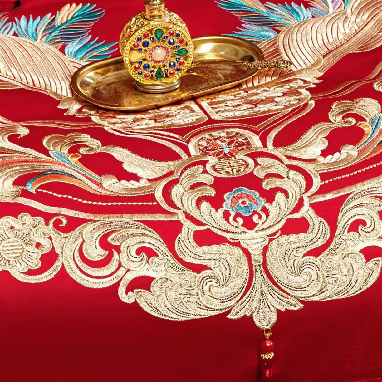 91家纺网 家纺一手货源 找家纺 美娘阁 2025新款长绒棉全棉贡缎提花款新中式古典韵味精美刺绣婚庆四件套系列 龙凤喜嗣