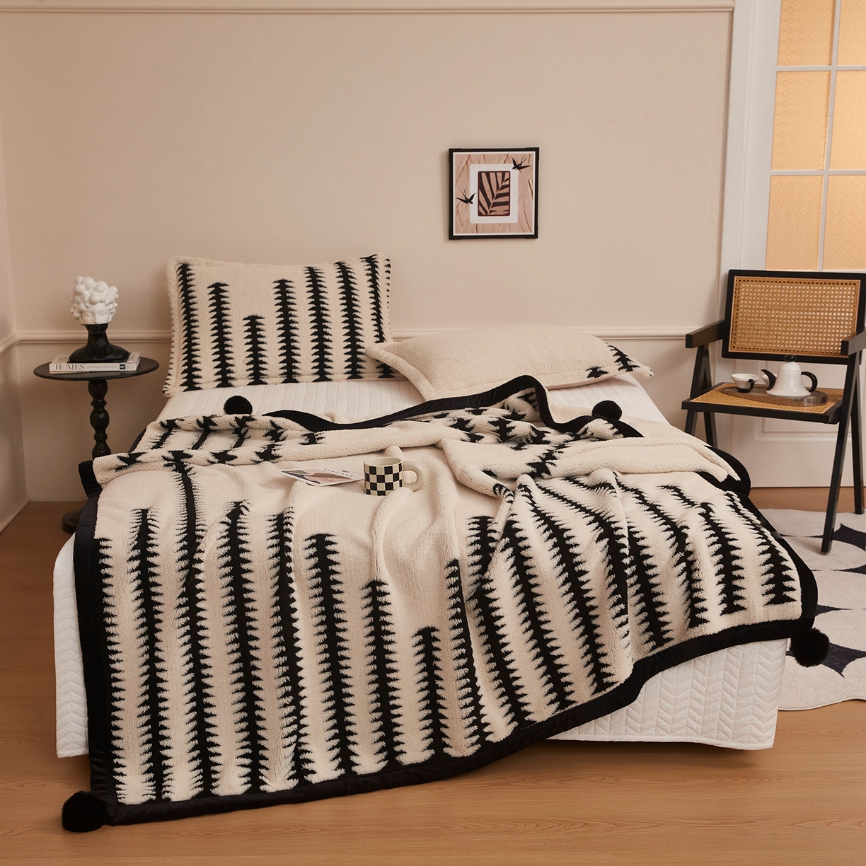 91家纺网 家纺一手货源 找家纺 悦织湾家纺 2025新款黑白阳离子熊猫绒毛球毯轻奢雅致多功能毛毯盖毯休闲毯沙发毯跨境专供可定制量大可谈 熊猫绒毛球-节节高