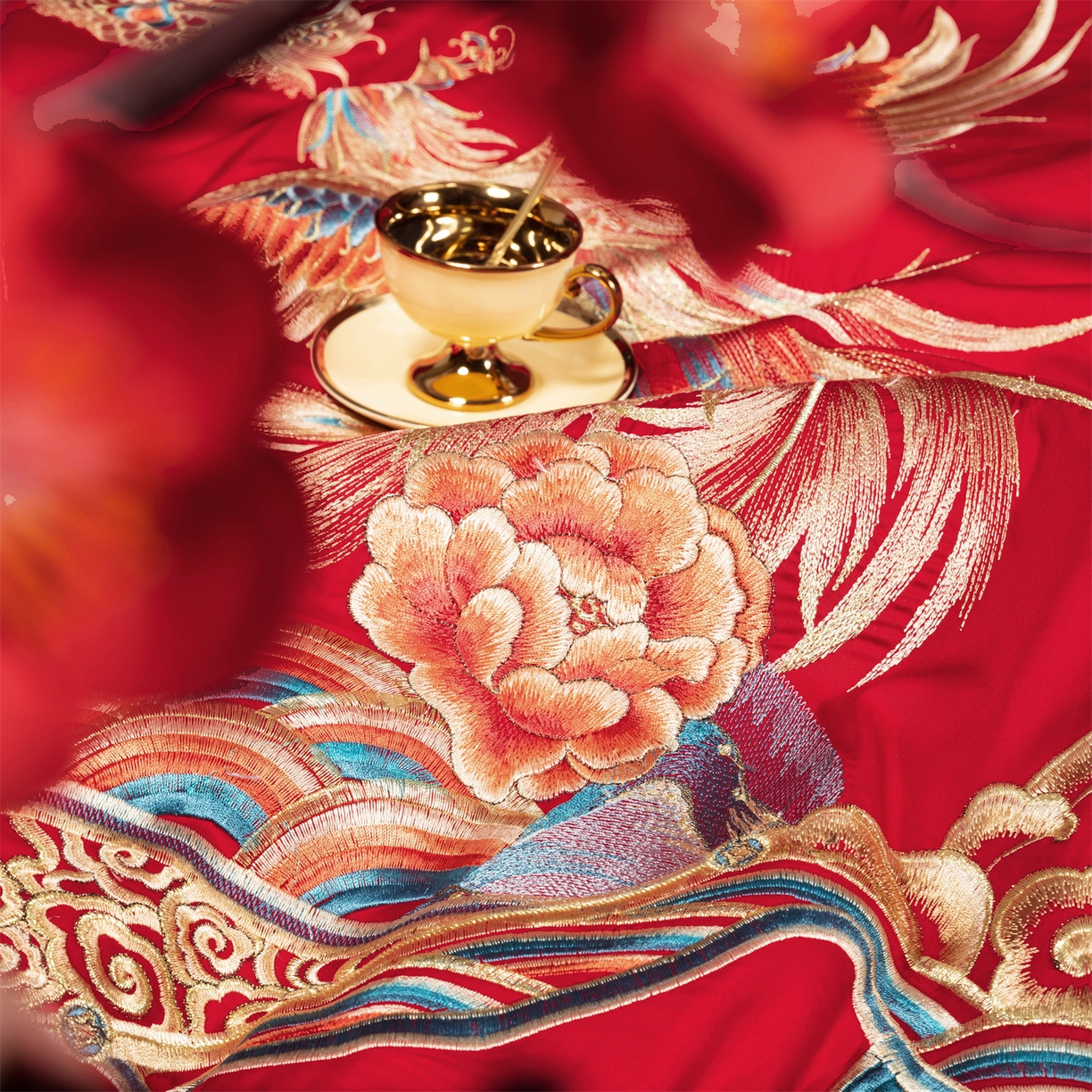 91家纺网 家纺一手货源 找家纺 美娘阁 2025新款长绒棉全棉贡缎提花款新中式古典韵味精美刺绣婚庆四件套系列 龙腾盛世