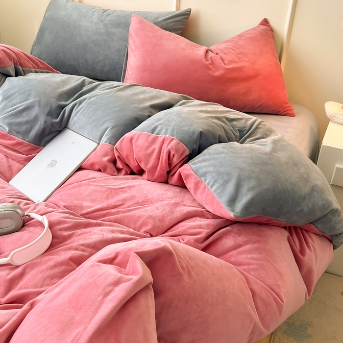 91家纺网 家纺一手货源 找家纺 悦织湾家纺 2025新款亲肤水晶绒四件套纯色轻奢加厚保暖床单床笠款四件套学生宿舍三件套单被套 水晶绒豆沙浅灰