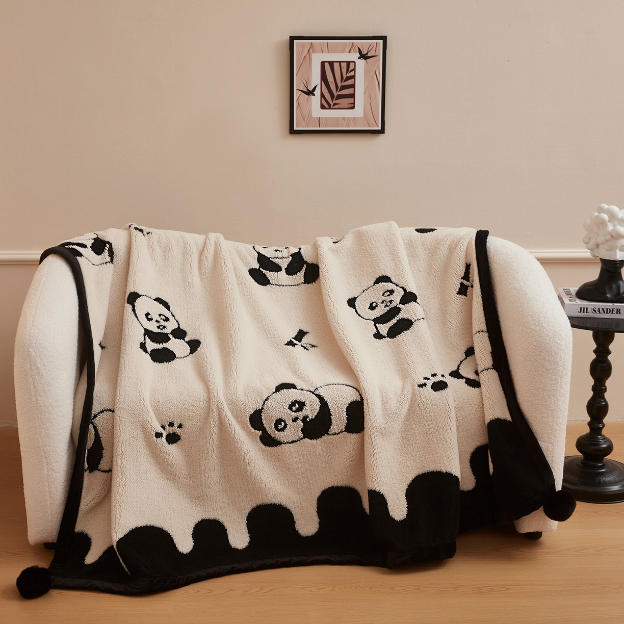 悦织湾家纺 2025新款黑白阳离子熊猫绒毛球毯轻奢雅致多功能毛毯盖毯休闲毯沙发毯跨境专供可定制量大可谈 熊猫绒毛球毯-熊猫